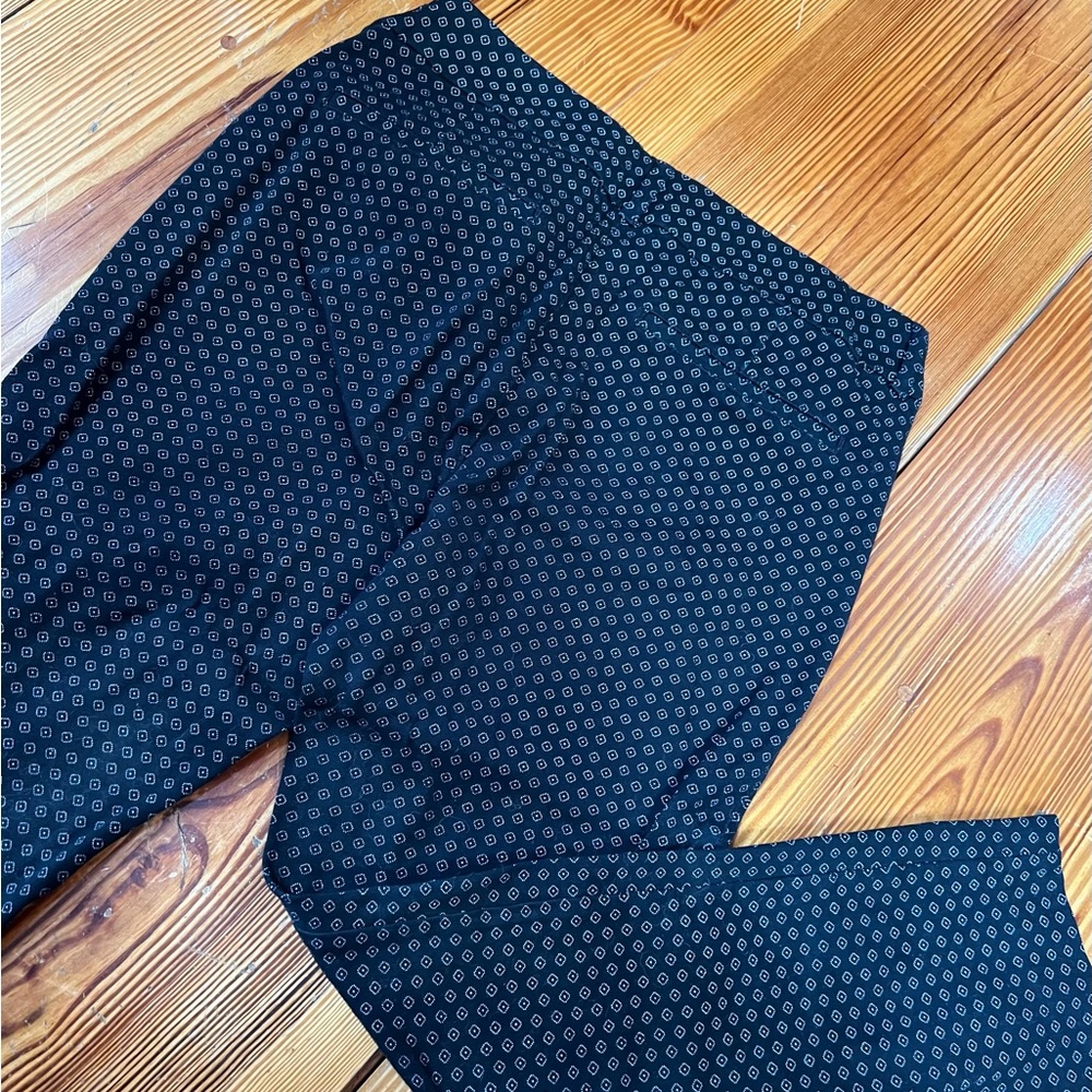 Old Navy Pixie Pant - image 5